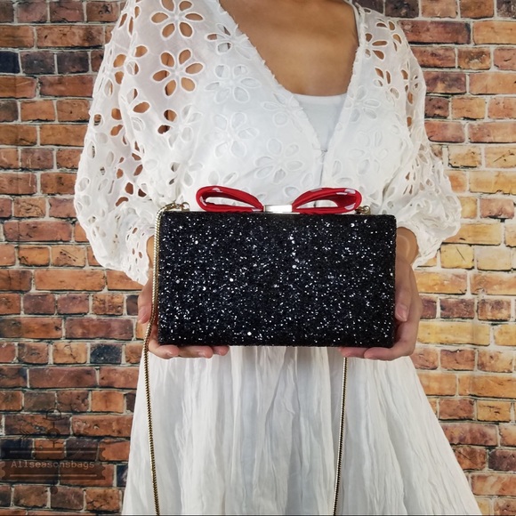 Kate spade Disney Minnie Mouse clasp crossbody bag - Picture 4 of 8